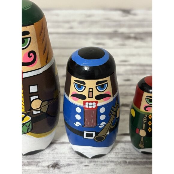 Hand Painted Christmas Nutcracker Nesting Dolls 5 Pc - Picture 4 of 13